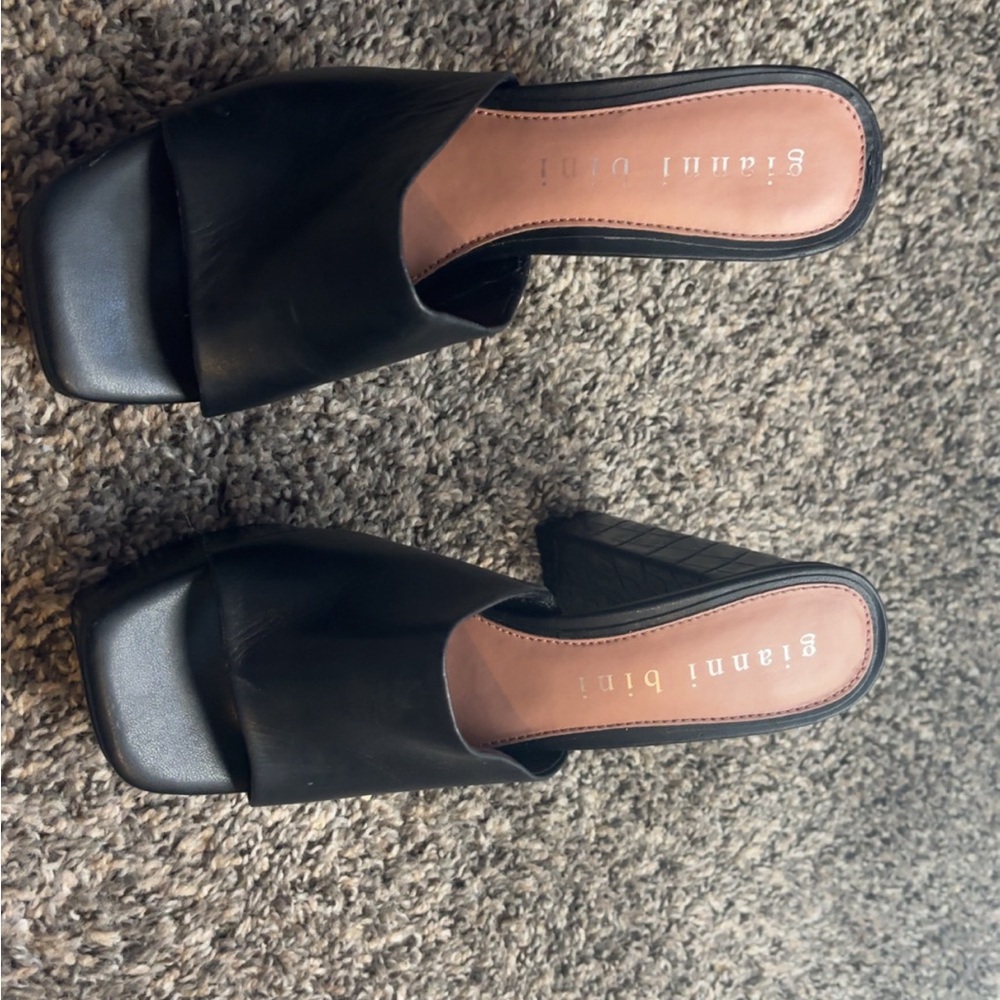 Gianni Bini Black Women's platform heels